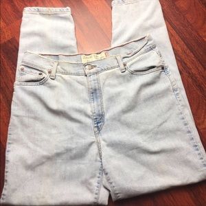 LEVI’S 512 Classic Slim Tapered Jeans. EUC.